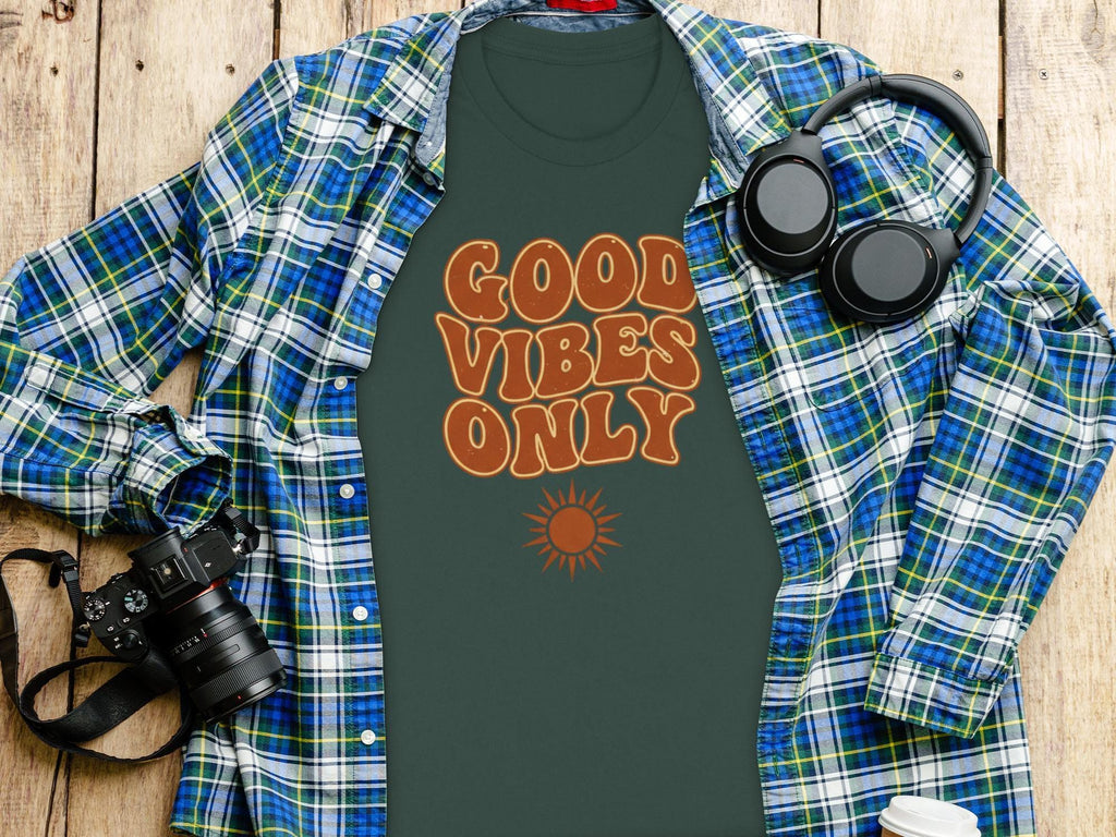 Good Vibes Only Graphic Tee, Retro Sun Design T-Shirt, Positive Vibes Shirt, Trendy Graphic Tee, Inspirational Shirt