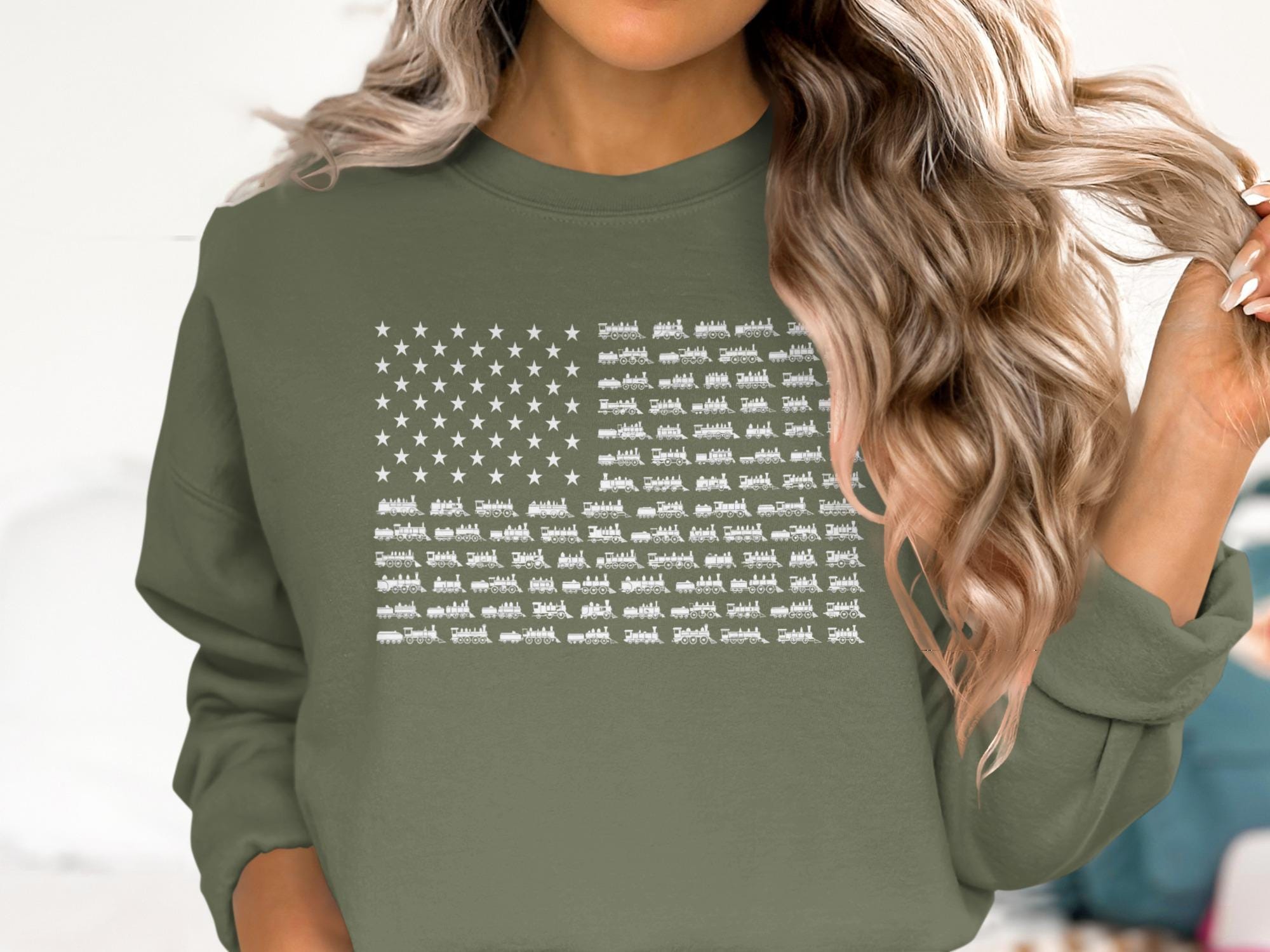 American flag sweatshirt, unisex patriotic sweater, USA themed jumper, casual fall top, cozy autumn outfit, stars and stripes tee