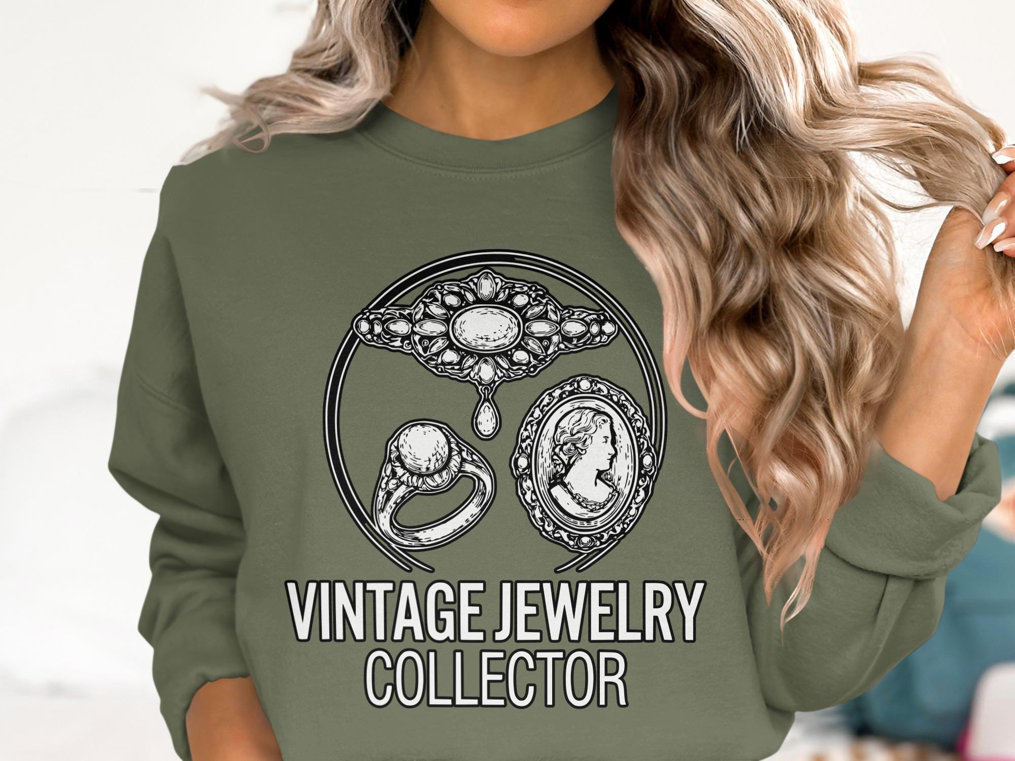 Vintage Jewelry Collector T-Shirt, Antique Jewelry Shirt, Jewelry Lover Gift, Jewelry Collector, Comfort Colors Shirt, T-Shirt for Jewelers