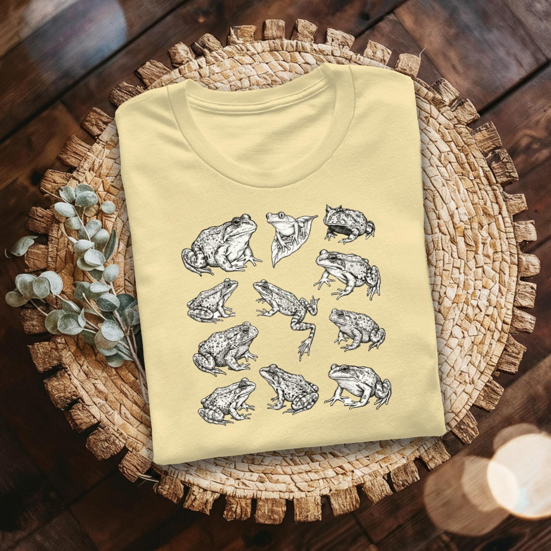 Frog T-Shirt, Wildlife Art Tee, Herpetology Gift