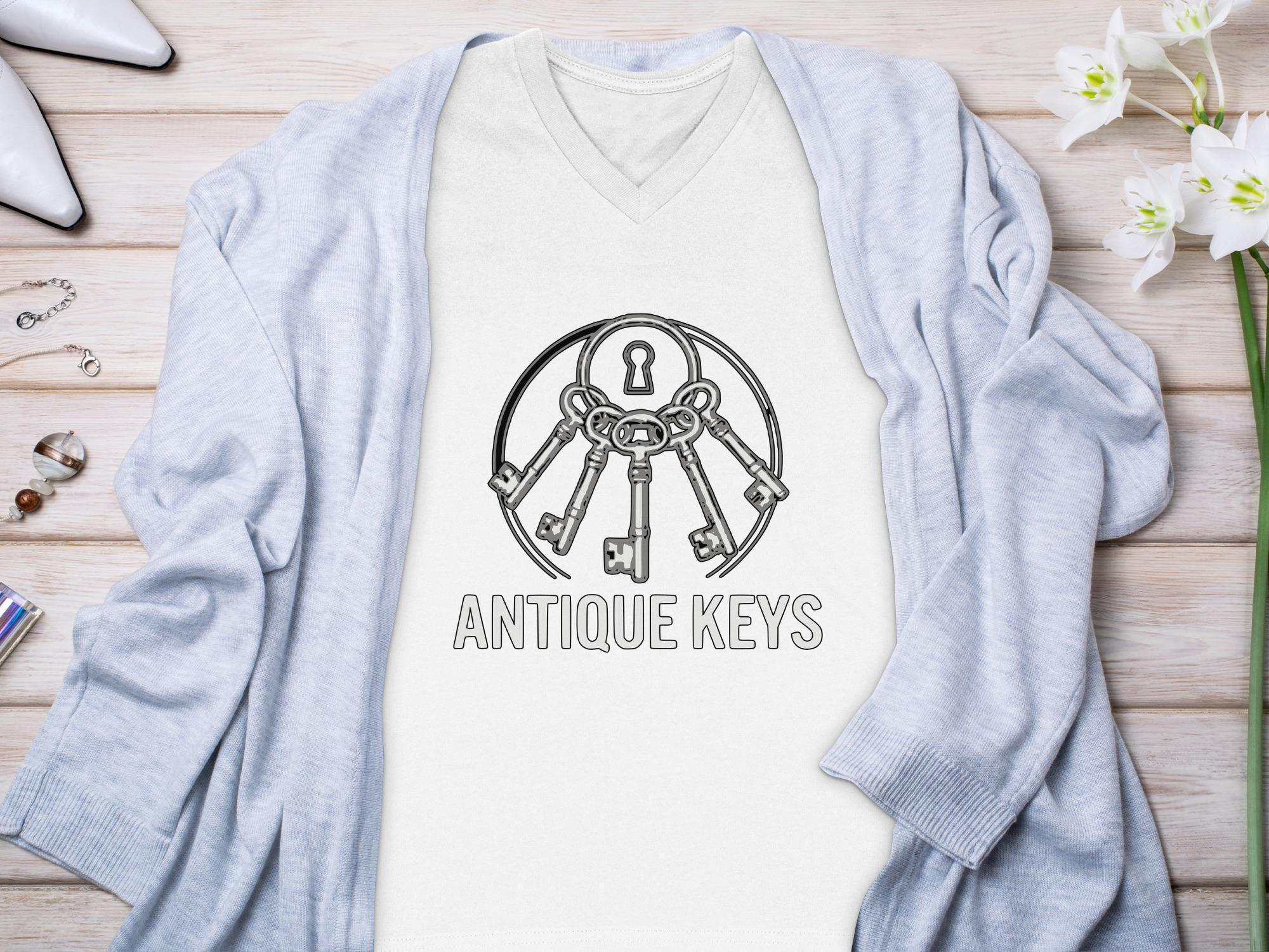 Antique Keys T-Shirt, Vintage Style, Comfort Colors Tee, Skeleton Key Graphic, Unique Key Design, Keyring Shirt, Gift for Historians