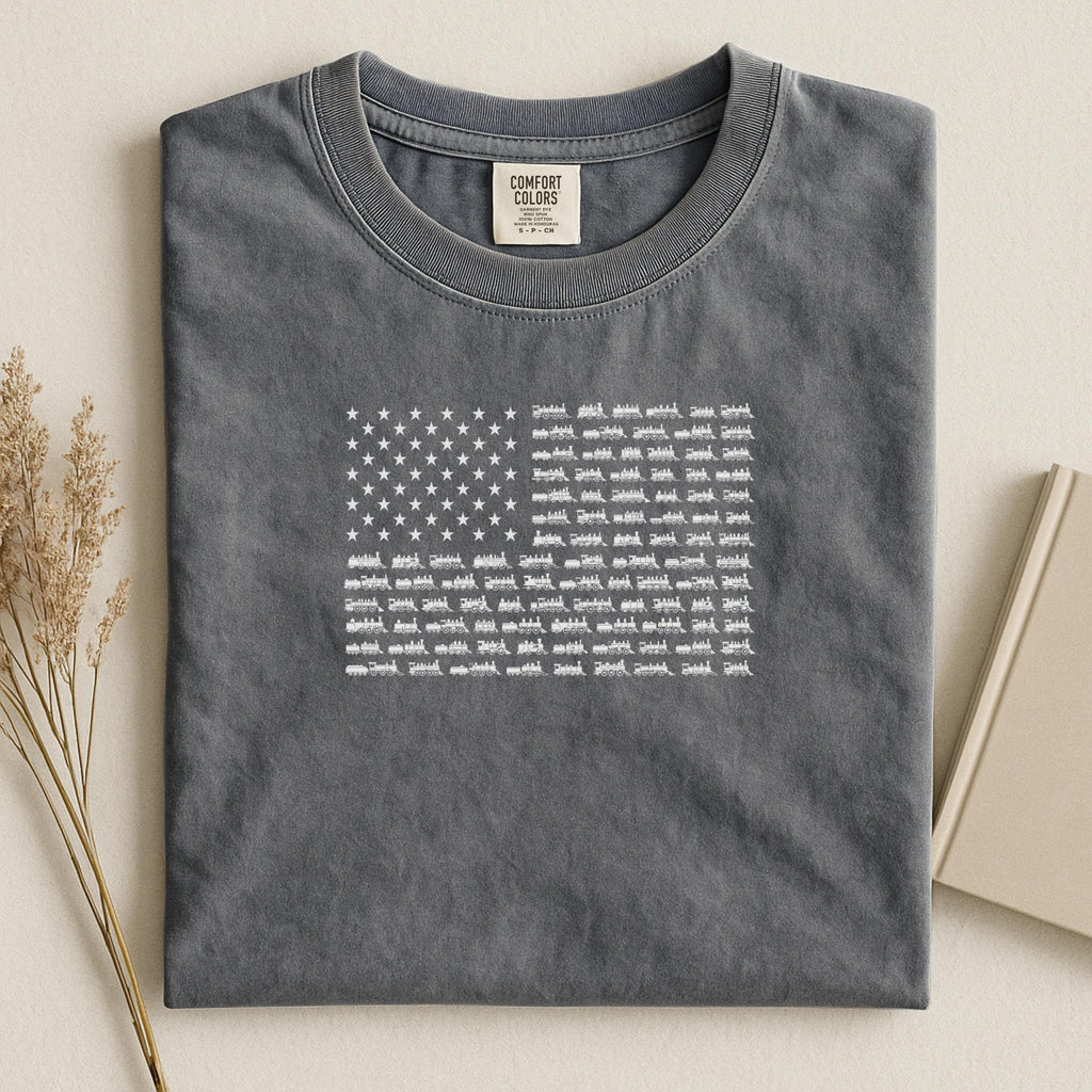 American Flag Graphic TShirt, Vintage USA Flag Print Tee, Fourth of July Apparel, Patriotic Shirt Gift, Casual Outfits